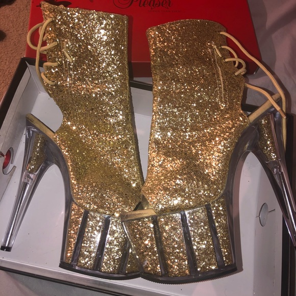 gold pleaser heels